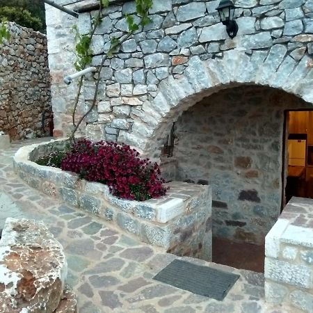 Find Your Peace In A Traditional Country House!! Láyia Exteriér fotografie