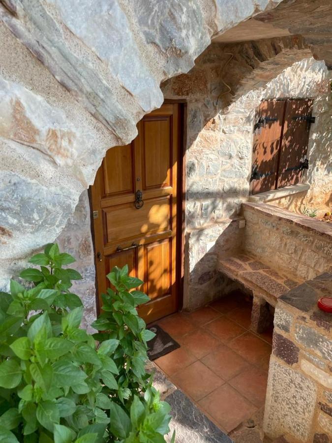 Find Your Peace In A Traditional Country House!! Láyia Exteriér fotografie