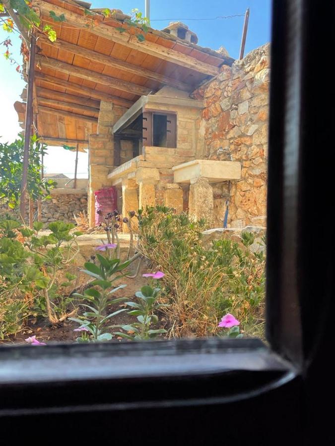 Find Your Peace In A Traditional Country House!! Láyia Exteriér fotografie