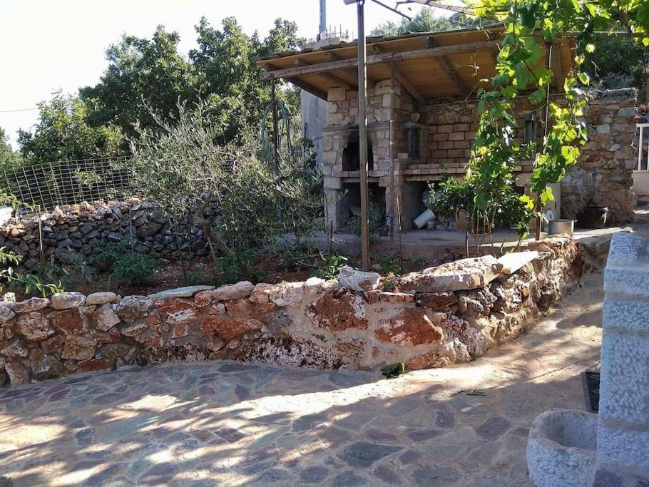 Find Your Peace In A Traditional Country House!! Láyia Exteriér fotografie