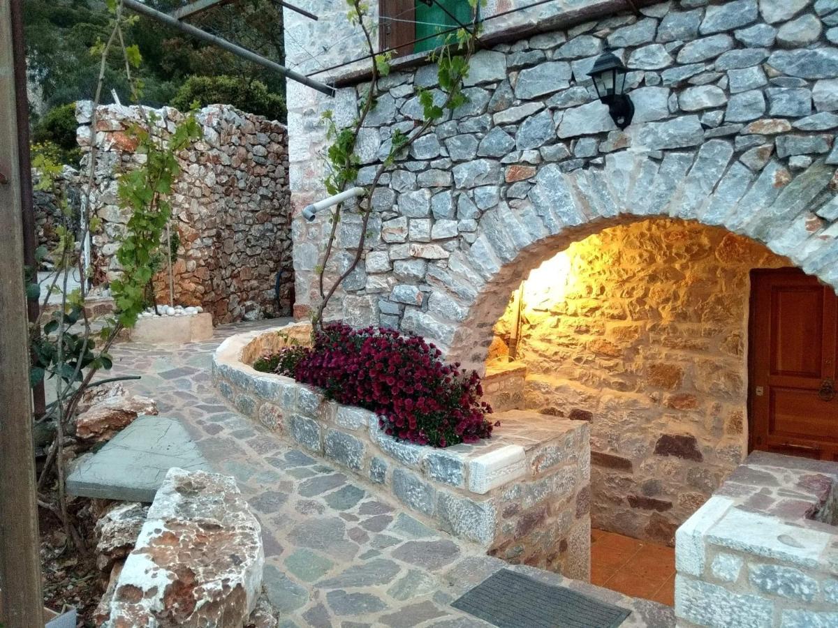Find Your Peace In A Traditional Country House!! Láyia Exteriér fotografie