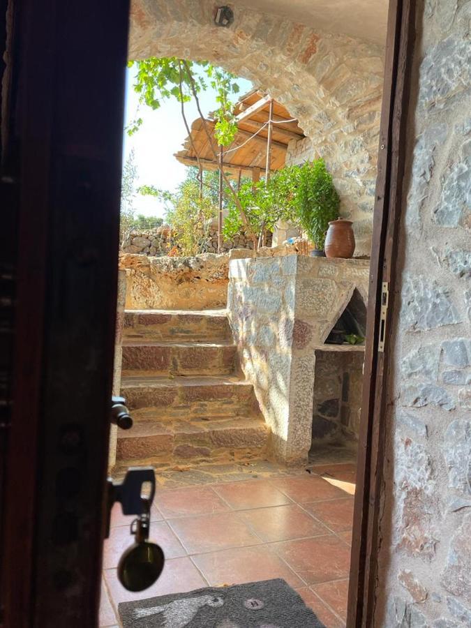 Find Your Peace In A Traditional Country House!! Láyia Exteriér fotografie